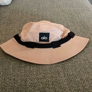 RARE - ALO BUCKET HAT